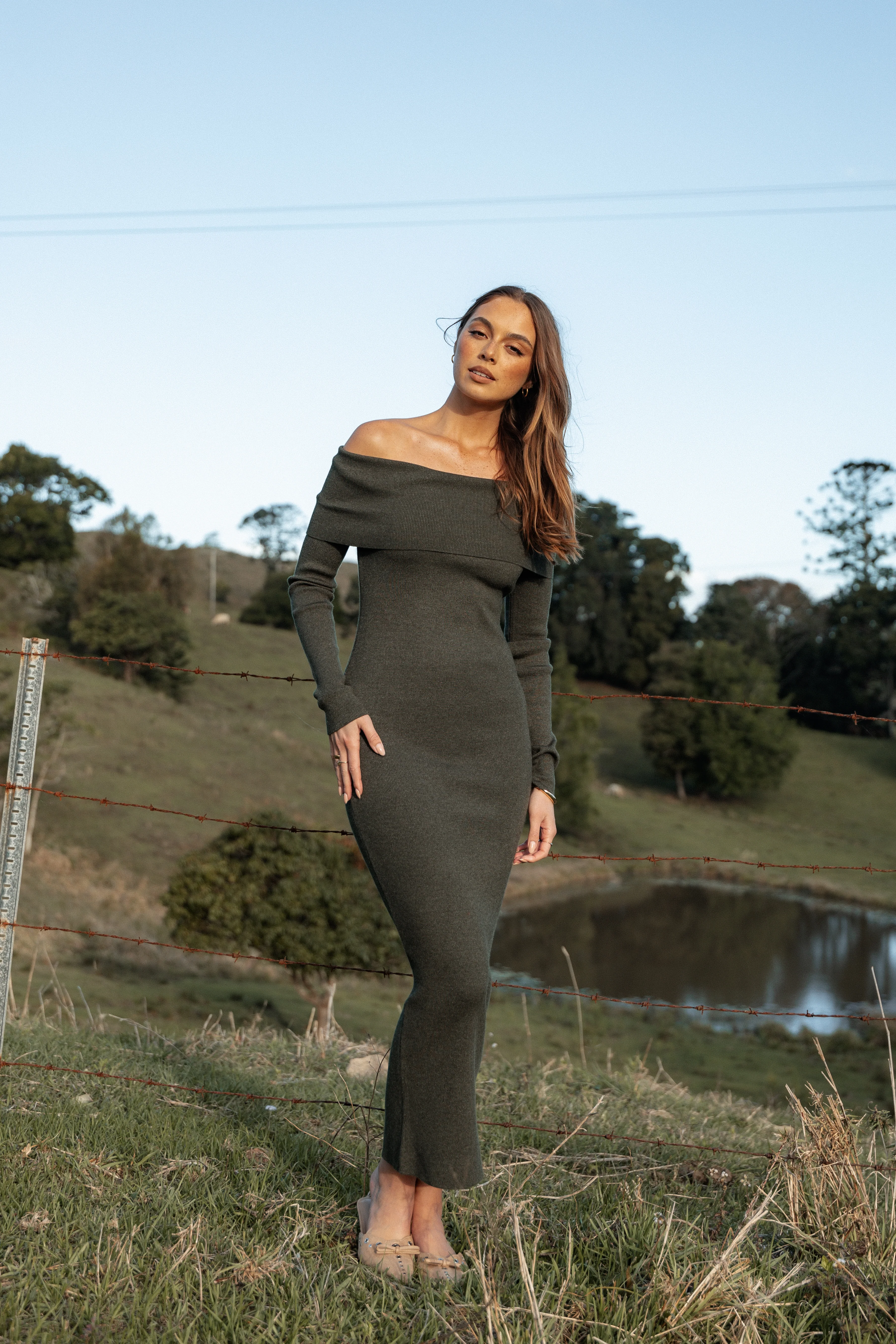 Archie Off The Shoulder Midi Dress - Olive - Image 9