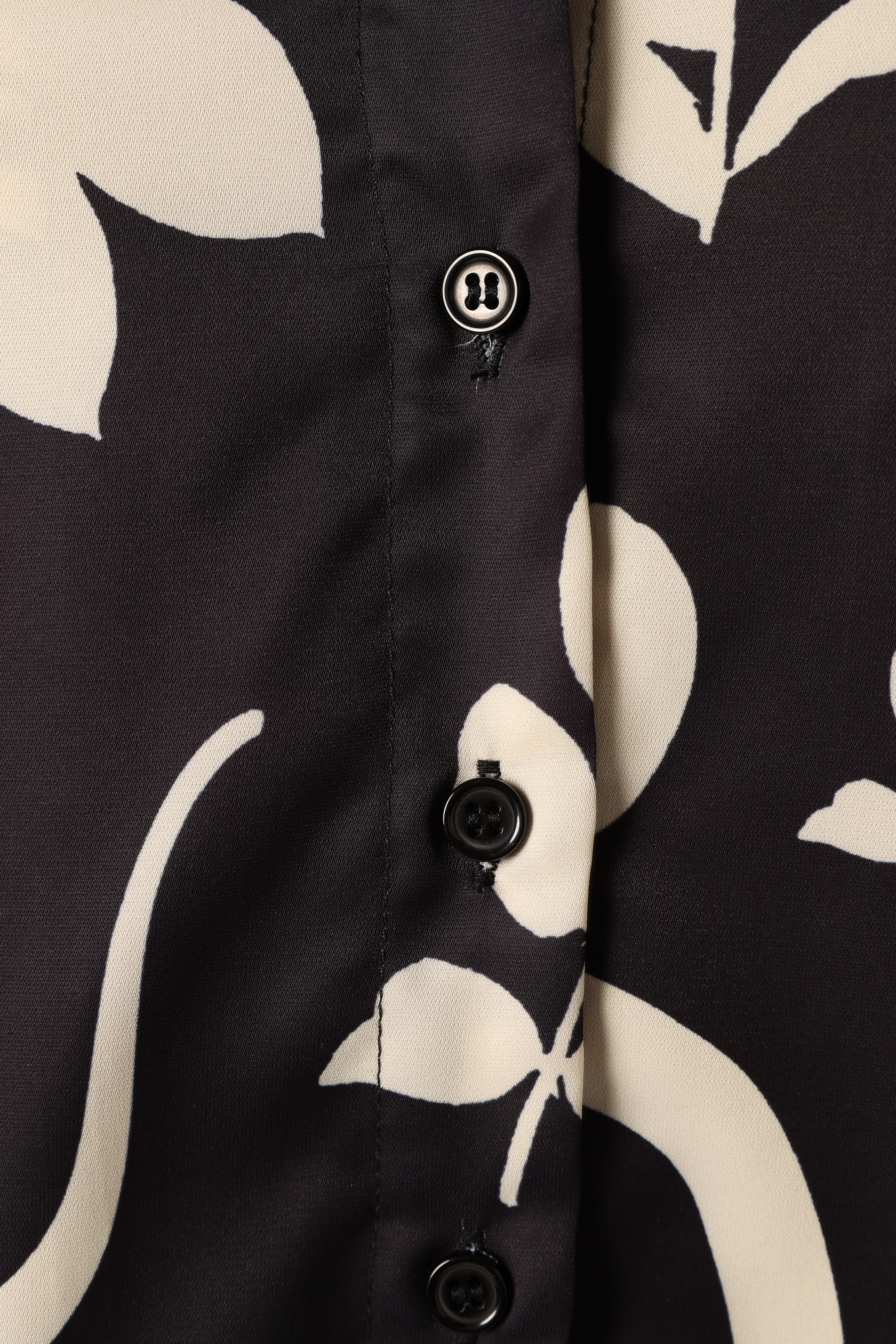 Leo Shirt - Black Sand - Image 10