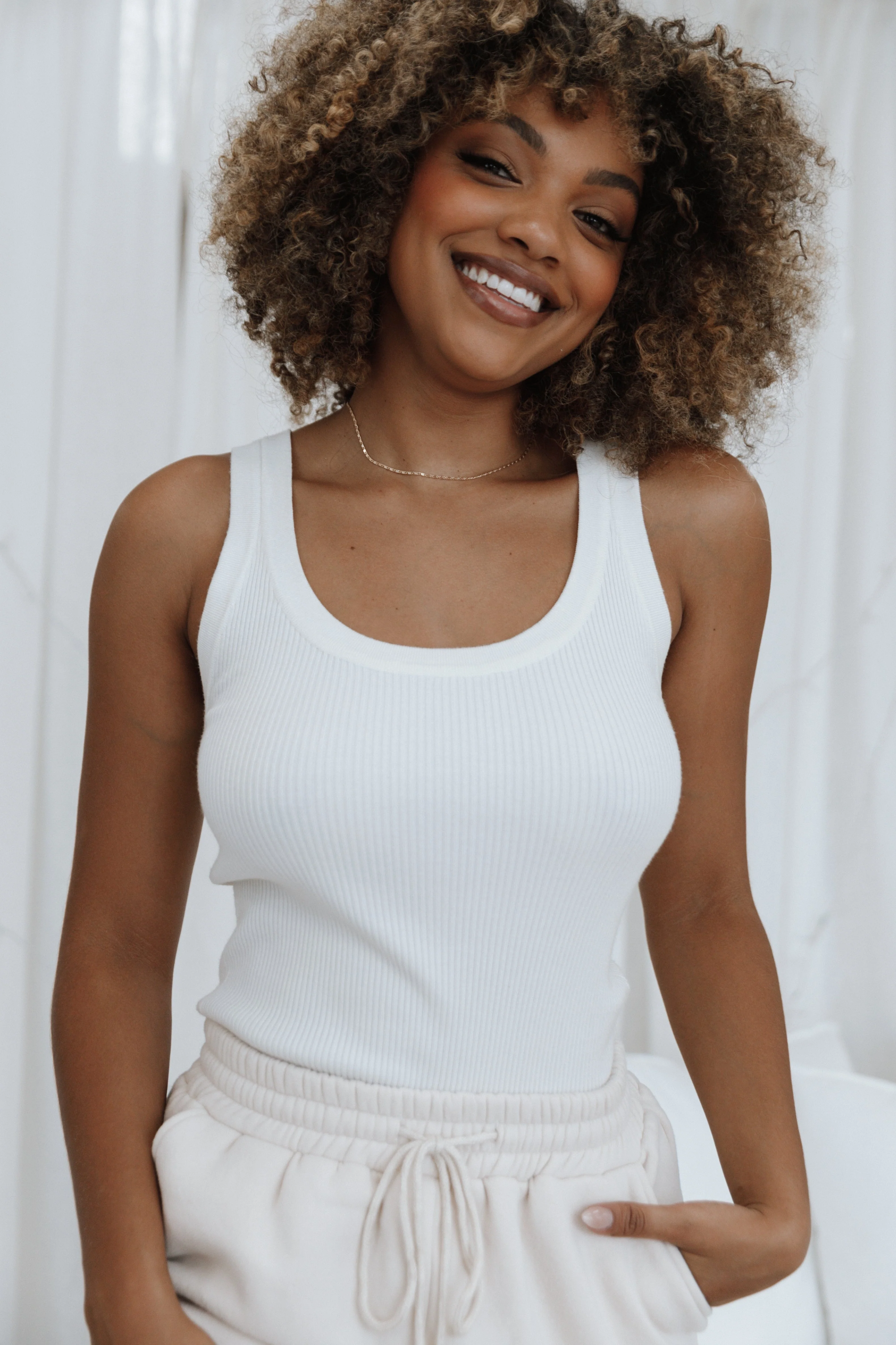 Tobi Top - White - Image 9